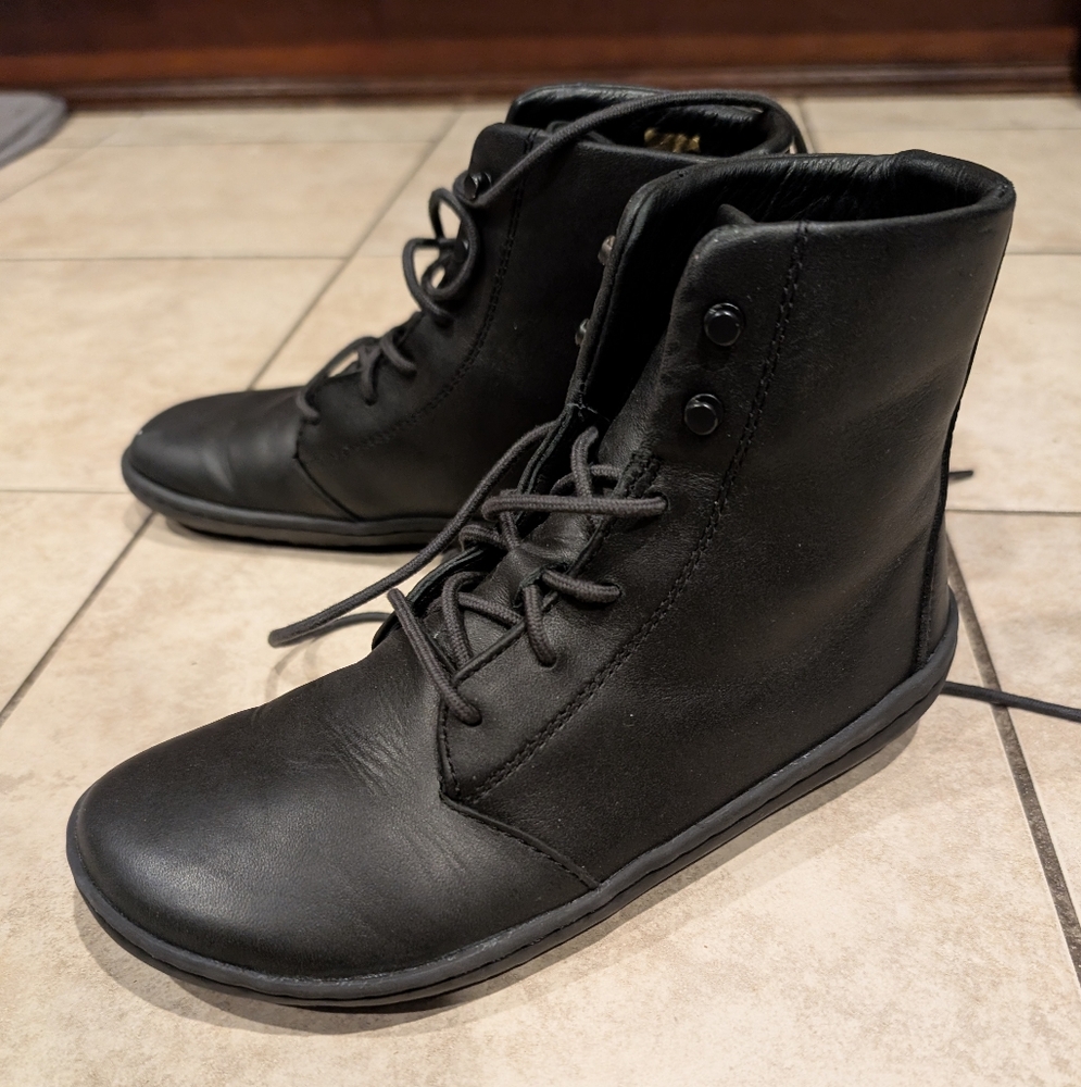 Vivobarefoot Gobi IV Black Leather Boots
